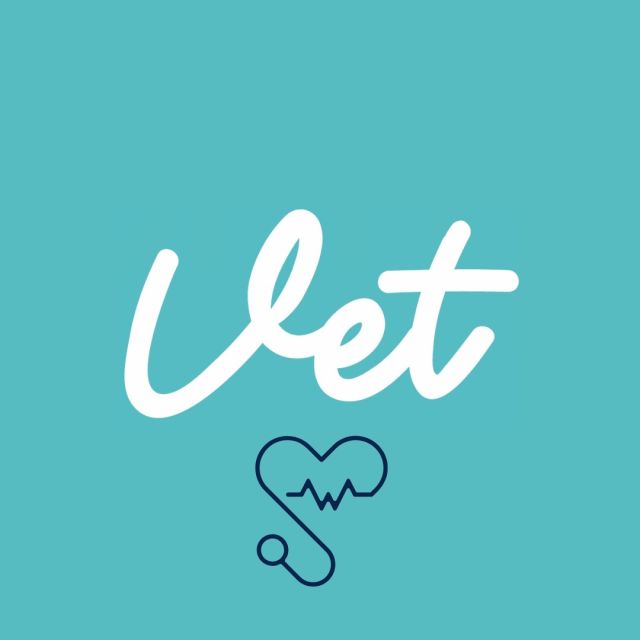 👩‍⚕️Vétérinaire diplômée de l’École Nationale Vétérinaire de Nantes, ayant travaillé en cliniques et sur le terrain auprès des chevaux, chiens et chats, je me consacre désormais exclusivement à la pratique de l’acupuncture et de la physiothérapie. Je suis convaincue de l’intérêt d’une gestion médicale intégrative : j’ai à cœur de conseiller la prise en charge la plus complète possible pour le bien de mes patients, afin de ne jamais les priver d’une voie possible de guérison ou de mieux-être ⭐ 
Ainsi j’accompagne généralement mes séances d’une discussion avec le propriétaire sur la gestion globale de l’animal (environnement, alimentation et compléments alimentaires, activité, équipe de soins…) et je tiens à travailler en équipe avec le vétérinaire traitant, ma pratique étant complémentaire à celle de la médecine conventionnelle 🤝. Mon œil et mon expérience clinique me permettent de vous réorienter vers votre vétérinaire traitant pour des examens complémentaires ou des traitements conventionnels lorsqu’ils me semblent importants dans la prise en charge de votre animal 🔎